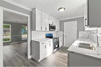 5681 Pennybrook Court, Stone Mountain, GA 30087 - Photo 11