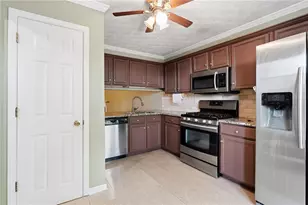 104 Lakestone Ct, Marietta, GA 30066 - Photo 3