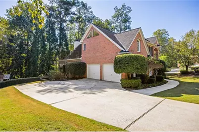 720 Vinings Estates Drive SE, Smyrna, GA 30126 - Photo 3