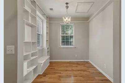 610 W Oaks Drive, Woodstock, GA 30188 - Photo 13