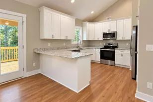 284 Stonington Dr, Mount Airy, GA 30563 - Photo 5