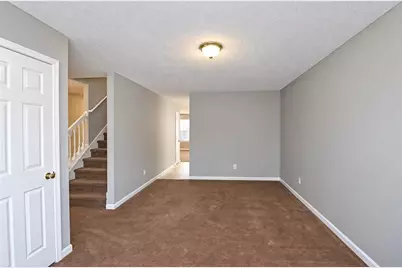 220 Parkway Road, Union City, GA 30291 - Photo 9