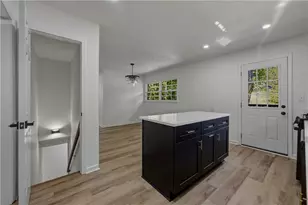 3869 Wisteria Ln SW, Atlanta, GA 30331 - Photo 9