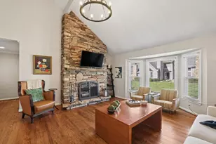 1233 Defoor Ct NW, Atlanta, GA 30318 - Photo 5