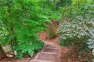 560 Dutch Valley Rd NE, Atlanta, GA 30324 - Photo 37