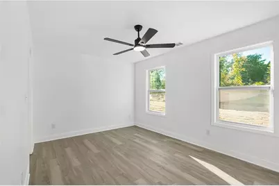 1086 W Adrian Circle SW, Conyers, GA 30094 - Photo 15
