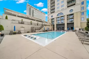 3040 Peachtree Rd NW, Atlanta, GA 30305 - Photo 29