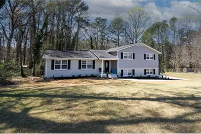 3187 Kennesaw View Drive SW, Marietta, GA 30064 - Photo 3