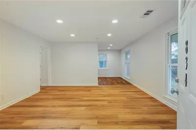 834 Wilson Circle SW, Marietta, GA 30064 - Photo 9