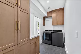 9290 Prestwick Club Dr, Johns Creek, GA 30097 - Photo 27