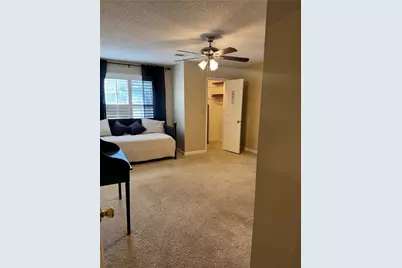 7177 Woodridge Lane, Union City, GA 30291 - Photo 9