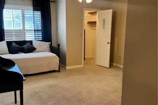 7177 Woodridge Ln, Union City, GA 30291 - Photo 9