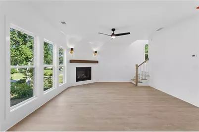 2425 Elmwood Circle, Smyrna, GA 30339 - Photo 17