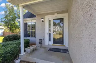 121 Kingsbrook Cir, Newnan, GA 30265 - Photo 3