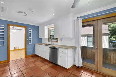 3956 Viewpoint Court, Marietta, GA 30066 - Photo 5