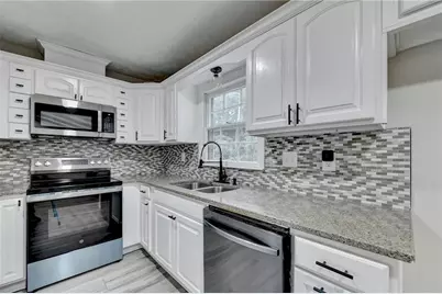 661 Emerald Forest Circle SW, Lawrenceville, GA 30044 - Photo 11