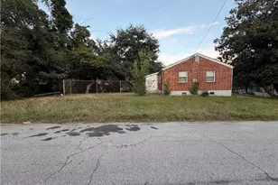 2635 Godfrey Dr NW, Atlanta, GA 30318 - Photo 5