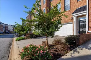 3669 Chattahoochee Summit Dr, Atlanta, GA 30339 - Photo 5