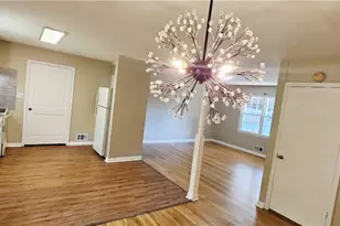 6381 Piney Cir SW, Mableton, GA 30126 - Photo 7