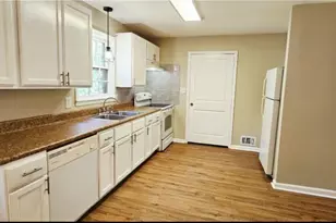 6381 Piney Cir SW, Mableton, GA 30126 - Photo 17