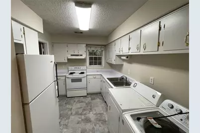 2762 Farmstead Road SE, Smyrna, GA 30080 - Photo 9