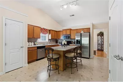 405 Leatherwood Court, Lawrenceville, GA 30043 - Photo 13