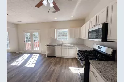 6730 Island Pointe Drive, Buford, GA 30518 - Photo 9