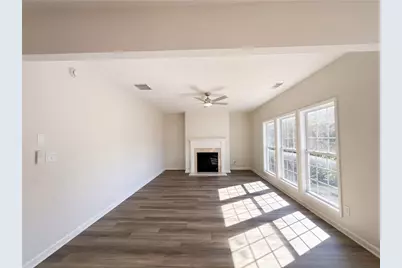 6730 Island Pointe Drive, Buford, GA 30518 - Photo 11