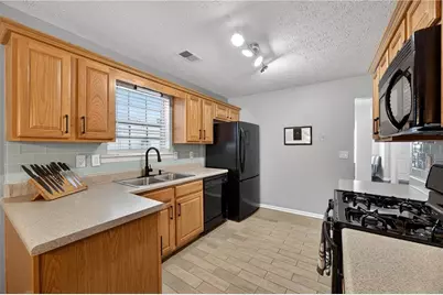 9899 Vista Circle, Union City, GA 30291 - Photo 9