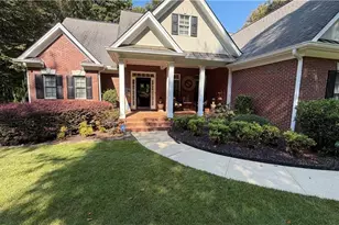 205 River Oaks Dr, Lagrange, GA 30240 - Photo 1