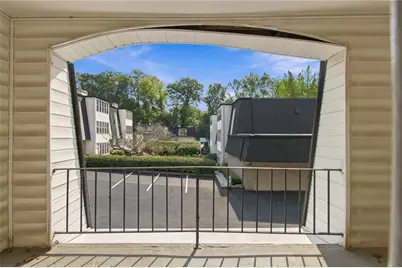 5540 Chemin De Vie, Sandy Springs, GA 30342 - Photo 31