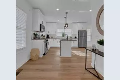 438 Hamilton E Holmes Drive NW, Atlanta, GA 30318 - Photo 7
