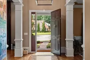 780 Lovette Ln NE, Atlanta, GA 30342 - Photo 3
