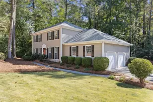 2406 Emory Ln NE, Marietta, GA 30068 - Photo 3