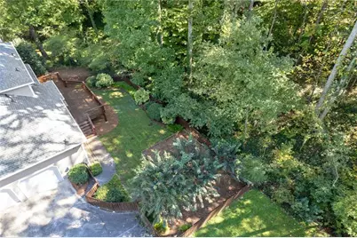 2406 Emory Lane NE, Marietta, GA 30068 - Photo 45