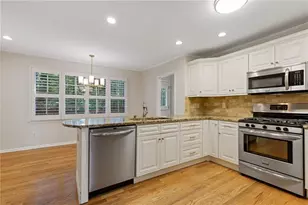 2406 Emory Ln NE, Marietta, GA 30068 - Photo 7