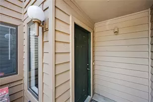 304 Parkaire Crossing, Marietta, GA 30068 - Photo 5