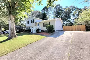 2716 Aruba Dr, Powder Springs, GA 30127 - Photo 3