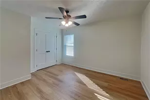5072 Ravenwood Dr, Marietta, GA 30066 - Photo 11
