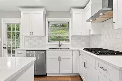 2329 Elmwood Drive SE, Atlanta, GA 30339 - Photo 9