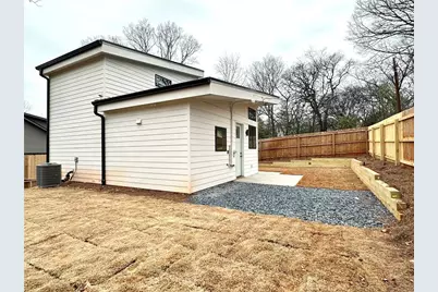 192 Claire Drive SE #B, Atlanta, GA 30315 - Photo 13