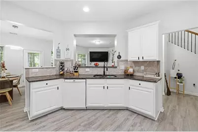 1794 Caswell Parkway, Marietta, GA 30060 - Photo 5