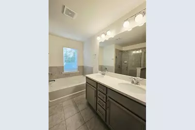 4402 Newfangle Rd, Stone Mountain, GA 30083 - Photo 13