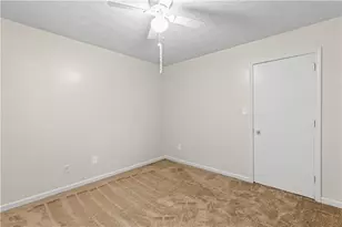 3910 Doe Run Dr, Powder Springs, GA 30127 - Photo 13