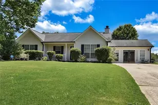 140 Greenleaf Dr, Hampton, GA 30228 - Photo 1