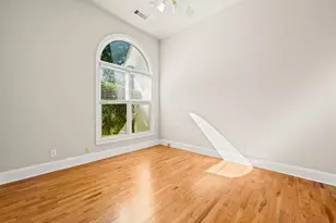 4595 Windsor Gate Ct, Sandy Springs, GA 30342 - Photo 29