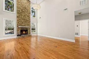 4595 Windsor Gate Ct, Sandy Springs, GA 30342 - Photo 11