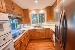744 Fairfield Drive, Marietta, GA 30068 - Photo 3