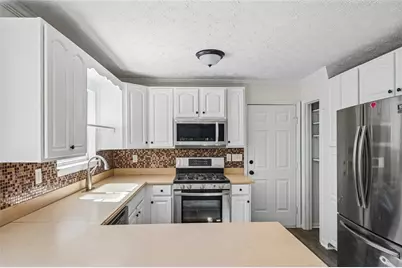 7251 Williams Road, Flowery Branch, GA 30542 - Photo 7