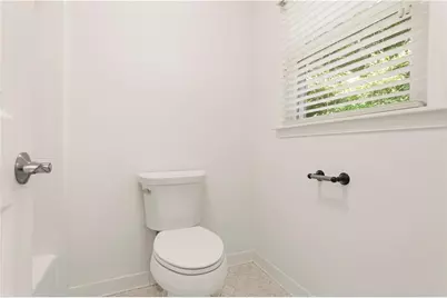 724 Lanford Springs Drive SW, Lilburn, GA 30047 - Photo 31